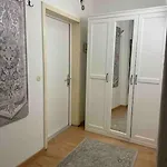 Stylish Cozy Apartment In Graz